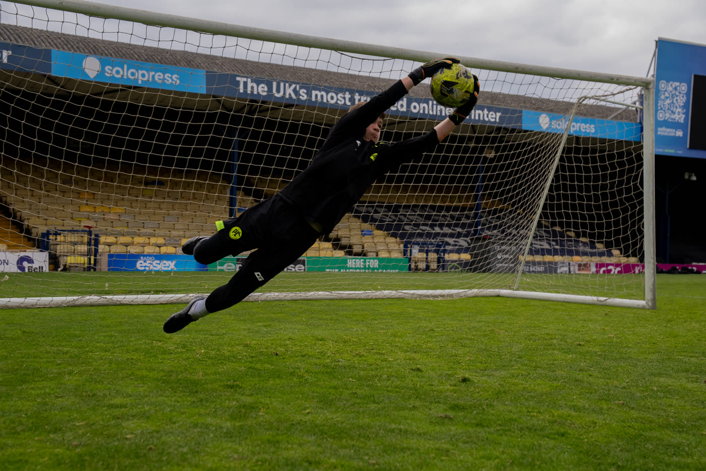 PL1 goalkeeper coaching session — for keepers from Shoeburyness